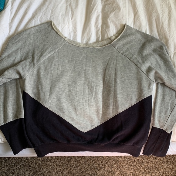 Austin Off The Shoulder Sweatshirt - Picture 3 of 4